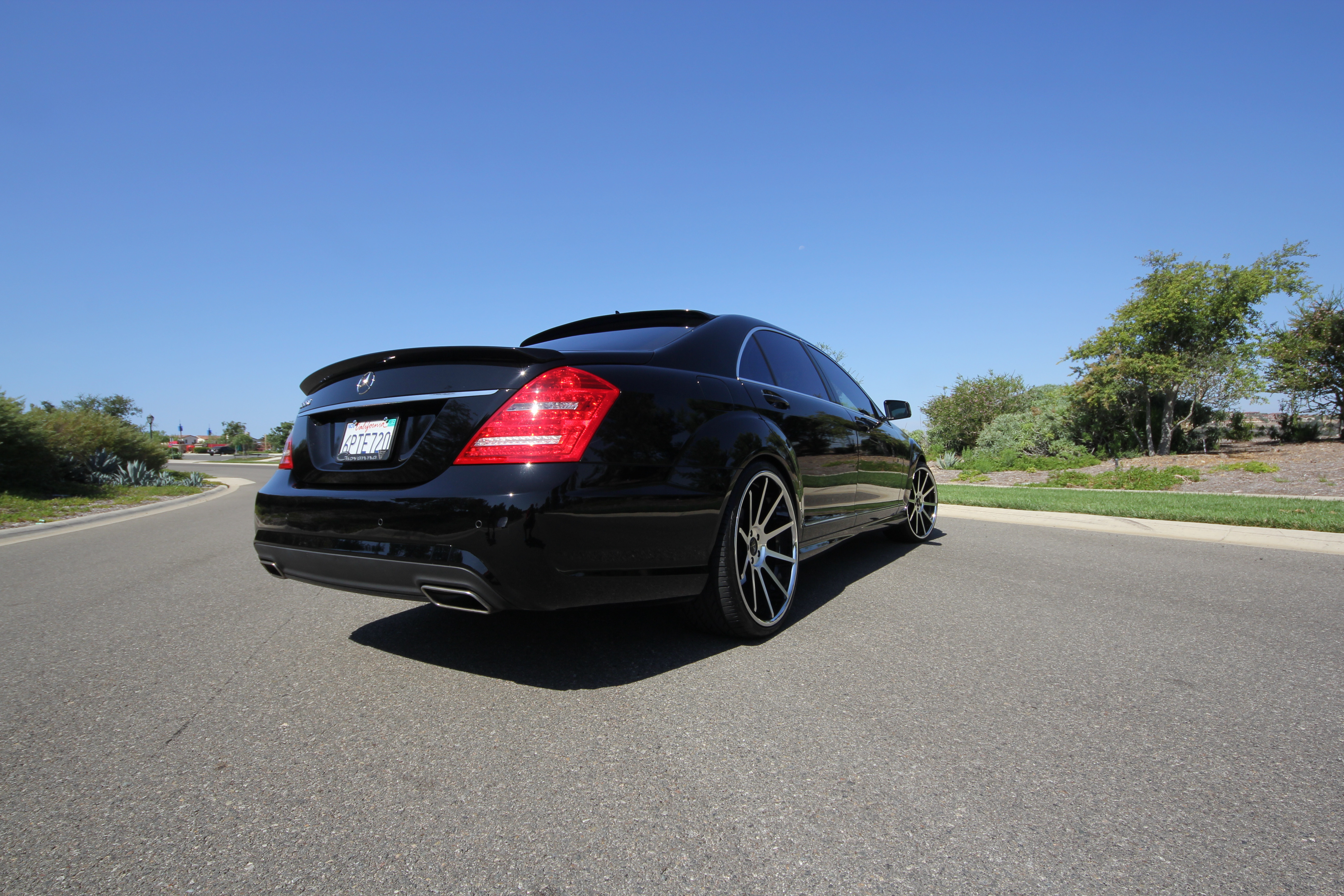 Koko Kuture Lindos Machined Black On Mercedes Benz S550